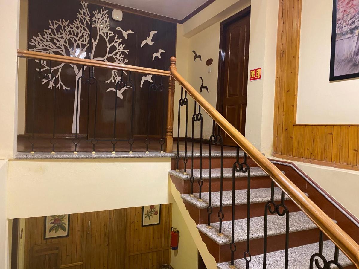 Omega Residency Hotel Darjeeling  Buitenkant foto