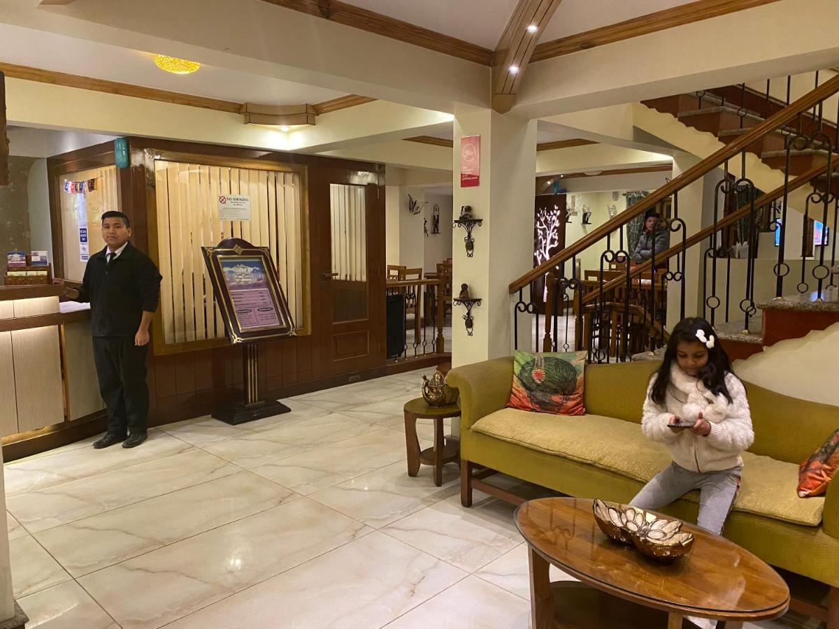 Omega Residency Hotel Darjeeling  Buitenkant foto