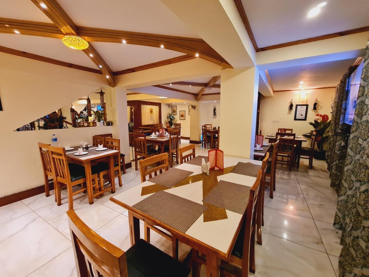 Omega Residency Hotel Darjeeling  Buitenkant foto