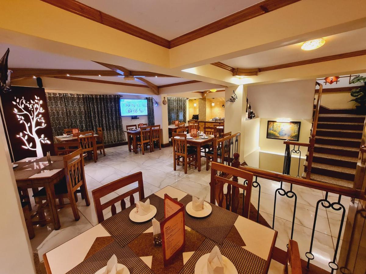 Omega Residency Hotel Darjeeling  Buitenkant foto